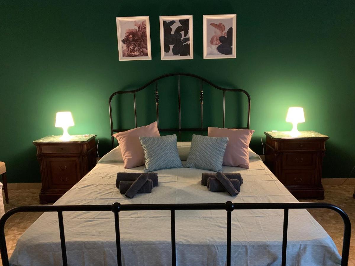 B&B Fiorisol Аугуста Екстер'єр фото