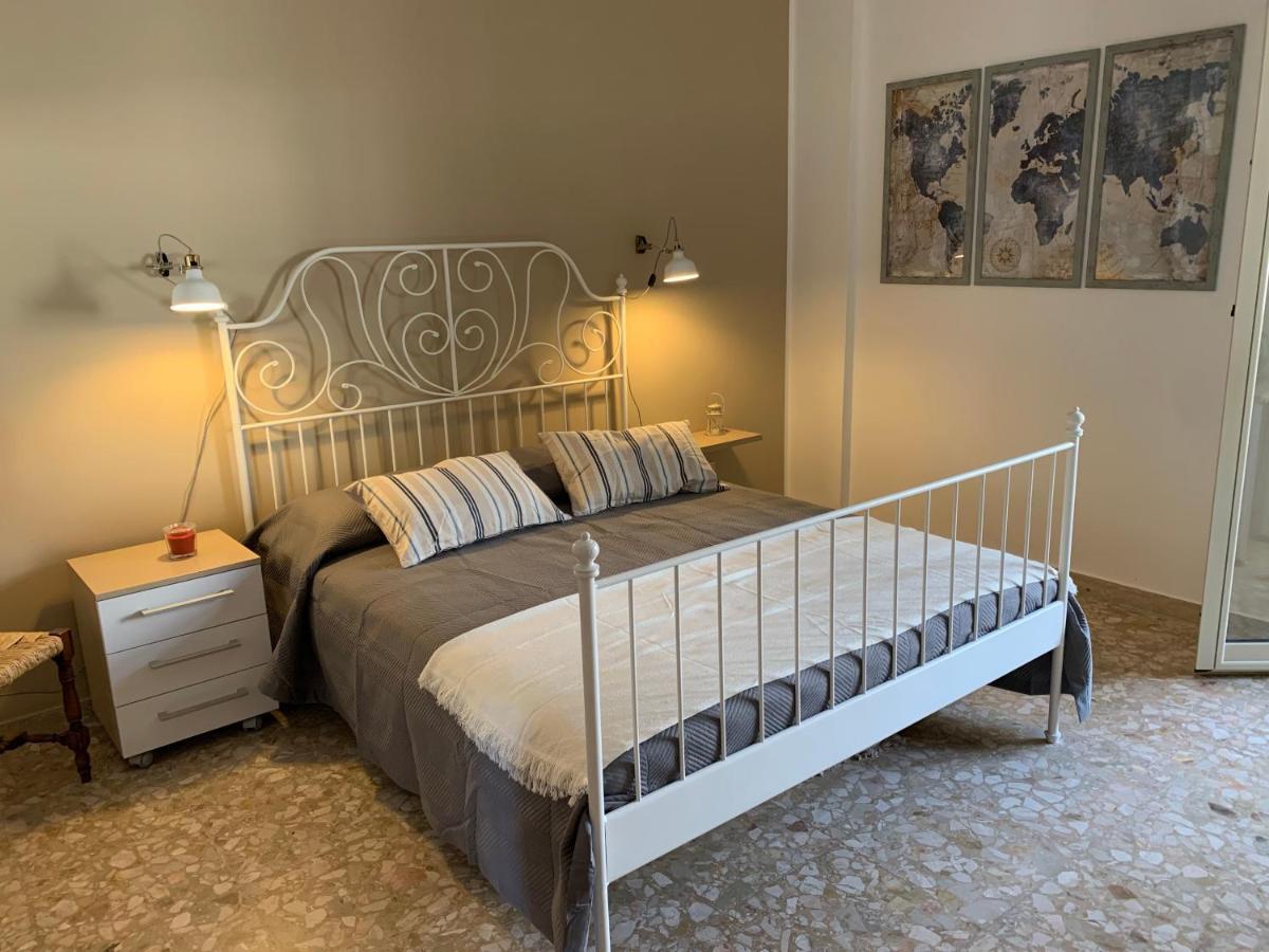 B&B Fiorisol Аугуста Екстер'єр фото