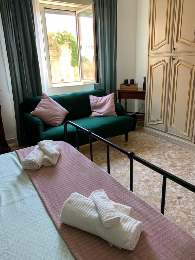 B&B Fiorisol Аугуста Екстер'єр фото