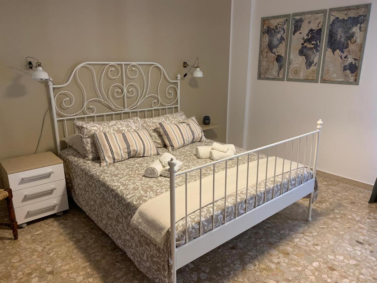 B&B Fiorisol Аугуста Екстер'єр фото